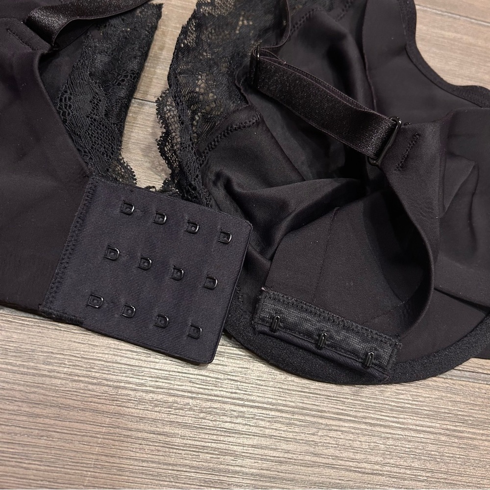 Soma Lace Trim Plunge Bra - Picture 5 of 7